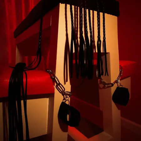 Muret Mistike Liebeshotel *